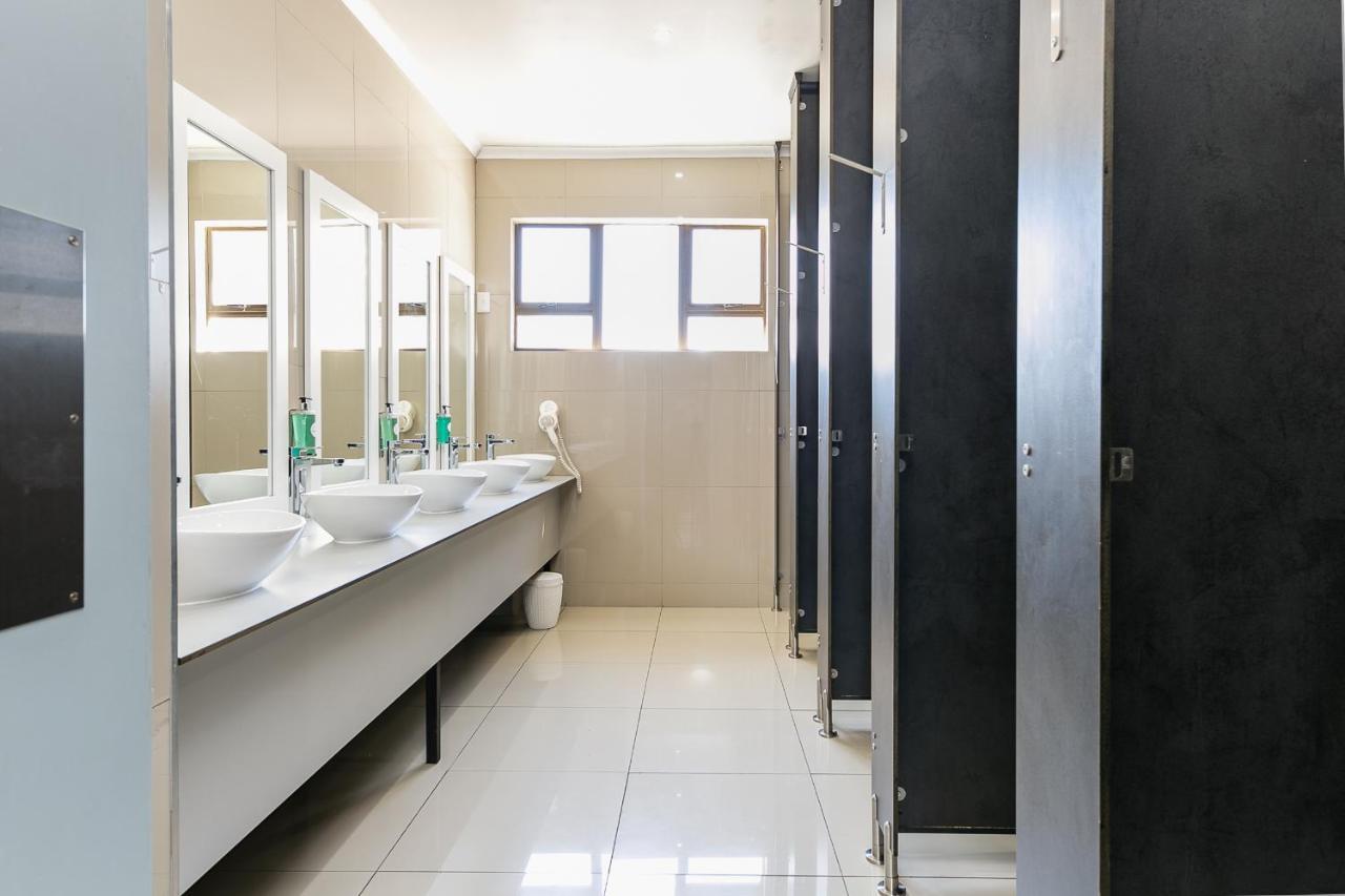 Zzzone Boutique Hostel Hermanus Eksteriør bilde